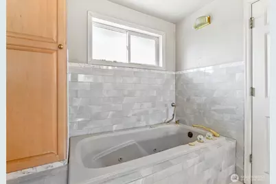 8507 39th Avenue S, Seattle, WA 98118 - Photo 23