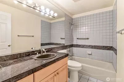 8507 39th Avenue S, Seattle, WA 98118 - Photo 25