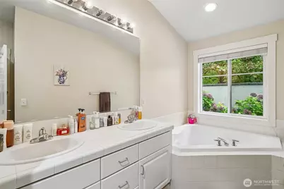 7791 NE 122nd Lane #4, Kirkland, WA 98034 - Photo 15