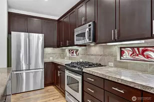 12357 Big Leaf Way NE, Redmond, WA 98053 - Photo 15