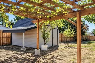 221 Loring Dr, Moses Lake, WA 98837 - Photo 17