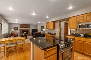 19318 SE 328th Pl, Kent, WA 98042 - Photo 13
