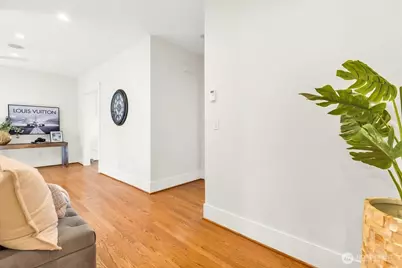 4049 40th Avenue SW, Seattle, WA 98116 - Photo 9