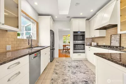 4049 40th Avenue SW, Seattle, WA 98116 - Photo 19
