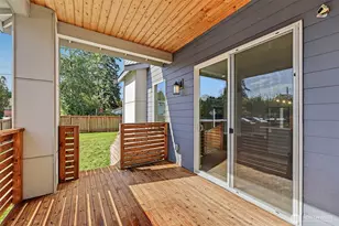 9917 McKinley Ave E, Tacoma, WA 98445 - Photo 29