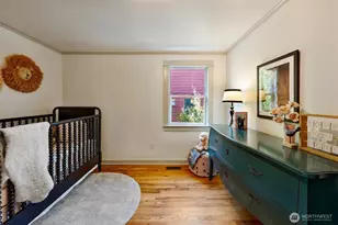 919 N 76th St, Seattle, WA 98103 - Photo 19