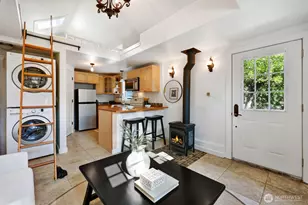 919 N 76th St, Seattle, WA 98103 - Photo 31