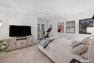 10000 Meydenbauer Way SE, Bellevue, WA 98004 - Photo 17