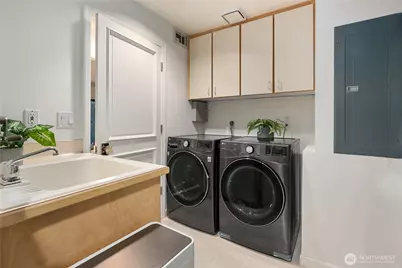 10000 Meydenbauer Way SE #5, Bellevue, WA 98004 - Photo 29