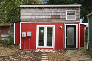 923 S Bay Rd NE, Olympia, WA 98506 - Photo 21