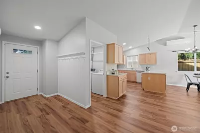 6326 107th Place NE, Marysville, WA 98270 - Photo 3