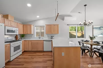 6326 107th Place NE, Marysville, WA 98270 - Photo 11