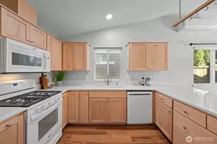 6326 107th Pl NE, Marysville, WA 98270 - Photo 13