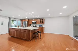 1604 Aberdeen Ct SE, Renton, WA 98055 - Photo 9