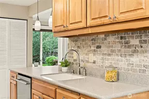 19631 Bartlett Rd, Bothell, WA 98012 - Photo 9