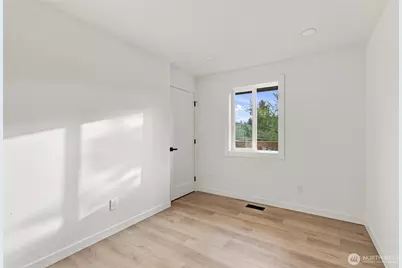 11224 35th Avenue SW, Seattle, WA 98146 - Photo 17