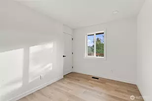 11224 35th Ave SW, Seattle, WA 98146 - Photo 17