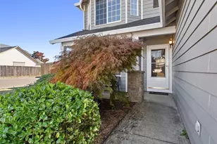 2901 NW 2nd Cir, Battle Ground, WA 98604 - Photo 3