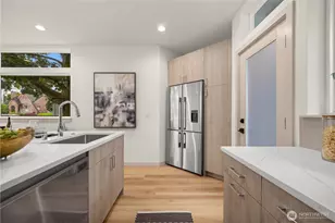 7011 9th Ave NE, Seattle, WA 98115 - Photo 11