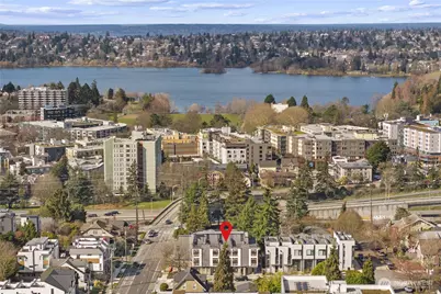 7011 9th Avenue NE, Seattle, WA 98115 - Photo 3
