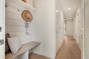 1410 N 47th St, Seattle, WA 98103 - Photo 25