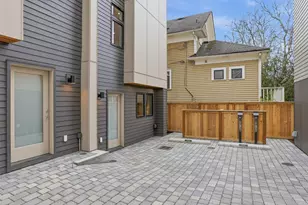 1410 N 47th St, Seattle, WA 98103 - Photo 27