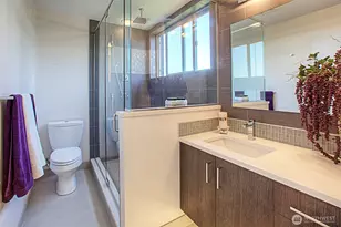 7531 Brooklyn Ave NE, Seattle, WA 98115 - Photo 9