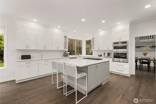 19618 NE 44th Pl, Sammamish, WA 98074 - Photo 17