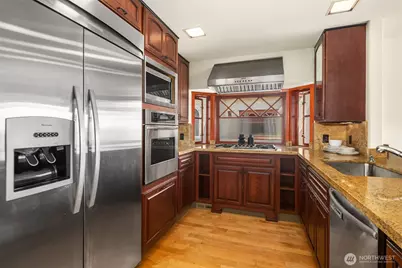 371 W Olympic Place, Seattle, WA 98119 - Photo 17