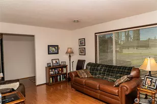 1020 33rd Ave, Longview, WA 98632 - Photo 3