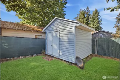 1305 S 118th Street, Tacoma, WA 98444 - Photo 21