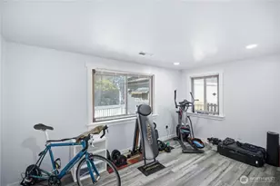 1305 S 118th St, Tacoma, WA 98444 - Photo 11