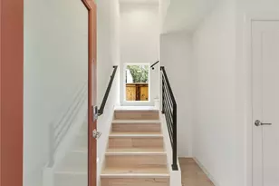 1412 N 47th St, Seattle, WA 98103 - Photo 3
