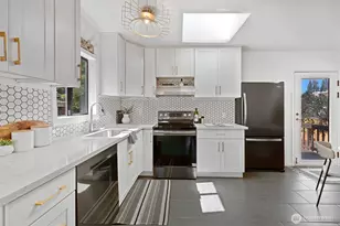 6527 12th Ave NW, Seattle, WA 98117 - Photo 7