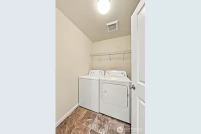 18951 112th Avenue Ct, Puyallup, WA 98375 - Photo 11