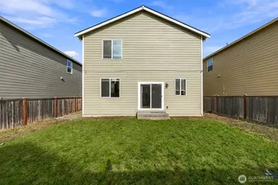 18951 112th Avenue Ct, Puyallup, WA 98375 - Photo 17