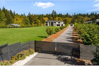 5411 Waller Road E, Tacoma, WA 98443 - Photo 3
