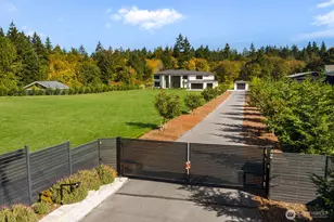 5411 Waller Rd E, Tacoma, WA 98443 - Photo 3