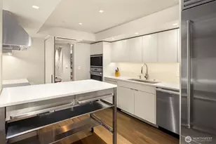 80 Vine St, Seattle, WA 98121 - Photo 11