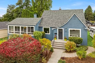 1217 E Washington Ave, Burlington, WA 98233 - Photo 1