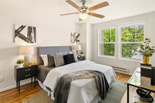9750 Greenwood Ave N, Seattle, WA 98103 - Photo 11