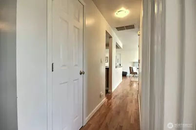 2404 NE 22nd Street, Renton, WA 98056 - Photo 15