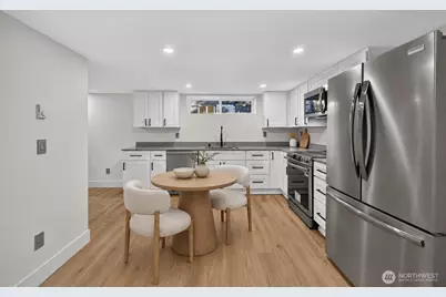5520 Brooklyn Avenue NE, Seattle, WA 98105 - Photo 23