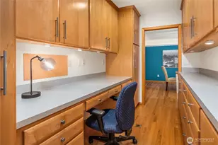 2235 Squak Mountain Loop SW, Issaquah, WA 98027 - Photo 11