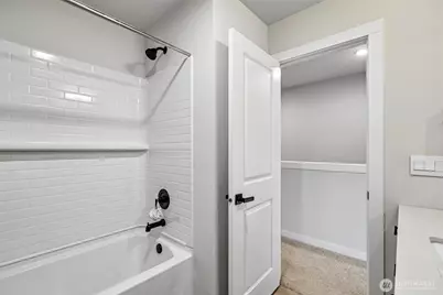 16723 Alderwood Mall Parkway #A7, Lynnwood, WA 98037 - Photo 17