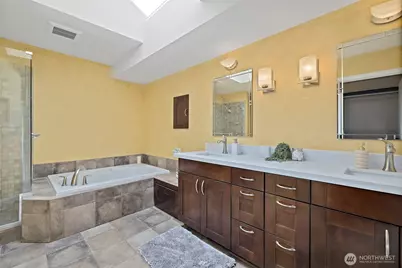 1819 221st Place NE, Sammamish, WA 98074 - Photo 27