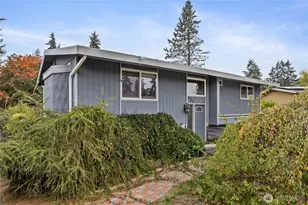 903 195th St Ct E, Spanaway, WA 98387 - Photo 3