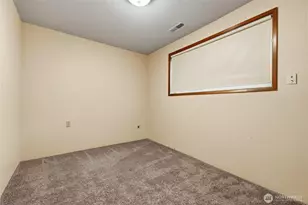 903 195th St Ct E, Spanaway, WA 98387 - Photo 31
