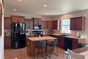 813 S Lakeland Dr, Moses Lake, WA 98837 - Photo 5