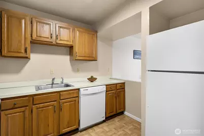 3024 NE 143rd Street #103, Seattle, WA 98125 - Photo 11
